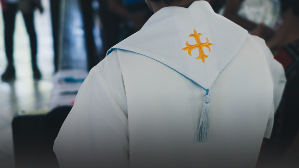 Anglican pastor protests confirmation of female Archbishop, Trump warns Iran “time is running out” as US military builds up in Gulf, Apple cider vinegar was sprayed on Rep. Ilhan Omar