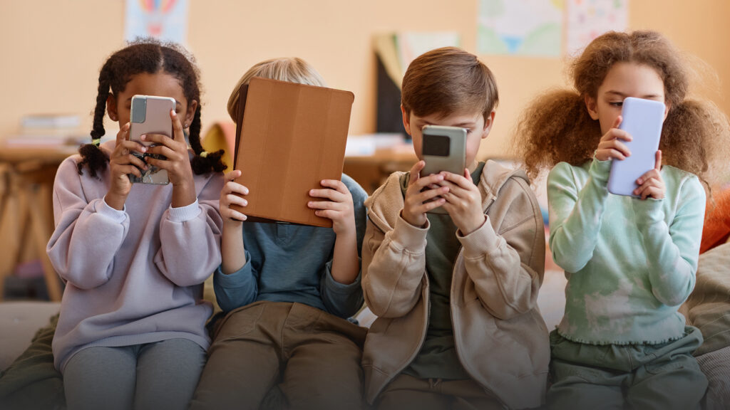 Britain to ban social media for kids; Gallup: 65% of Americans say religiosity benefits society; Bulgarian Christians now allowed to evangelize door-to-door